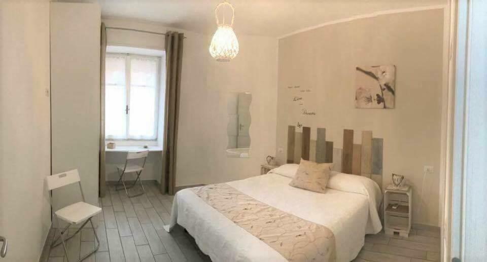 Bed and Breakfast Il Frangipane Формія Екстер'єр фото